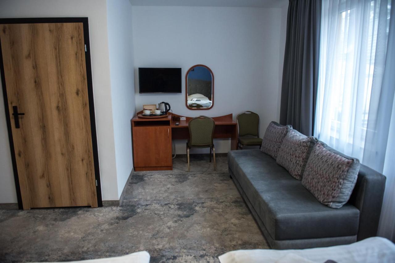 Hotel Paradiso Suchedniów 외부 사진