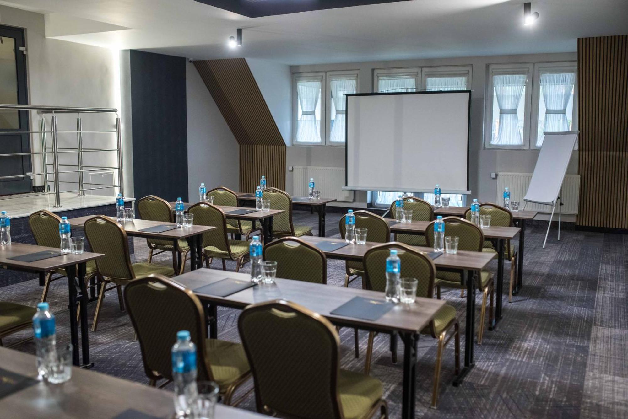 Hotel Paradiso Suchedniów 외부 사진