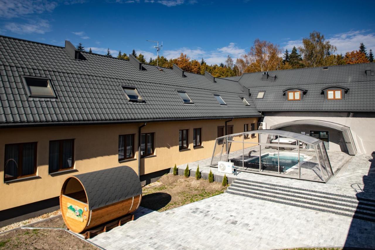 Hotel Paradiso Suchedniów 외부 사진